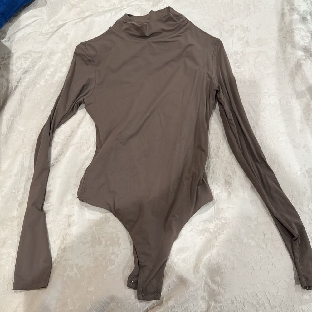 Elegant Brown Long Sleeve Bodysuit
